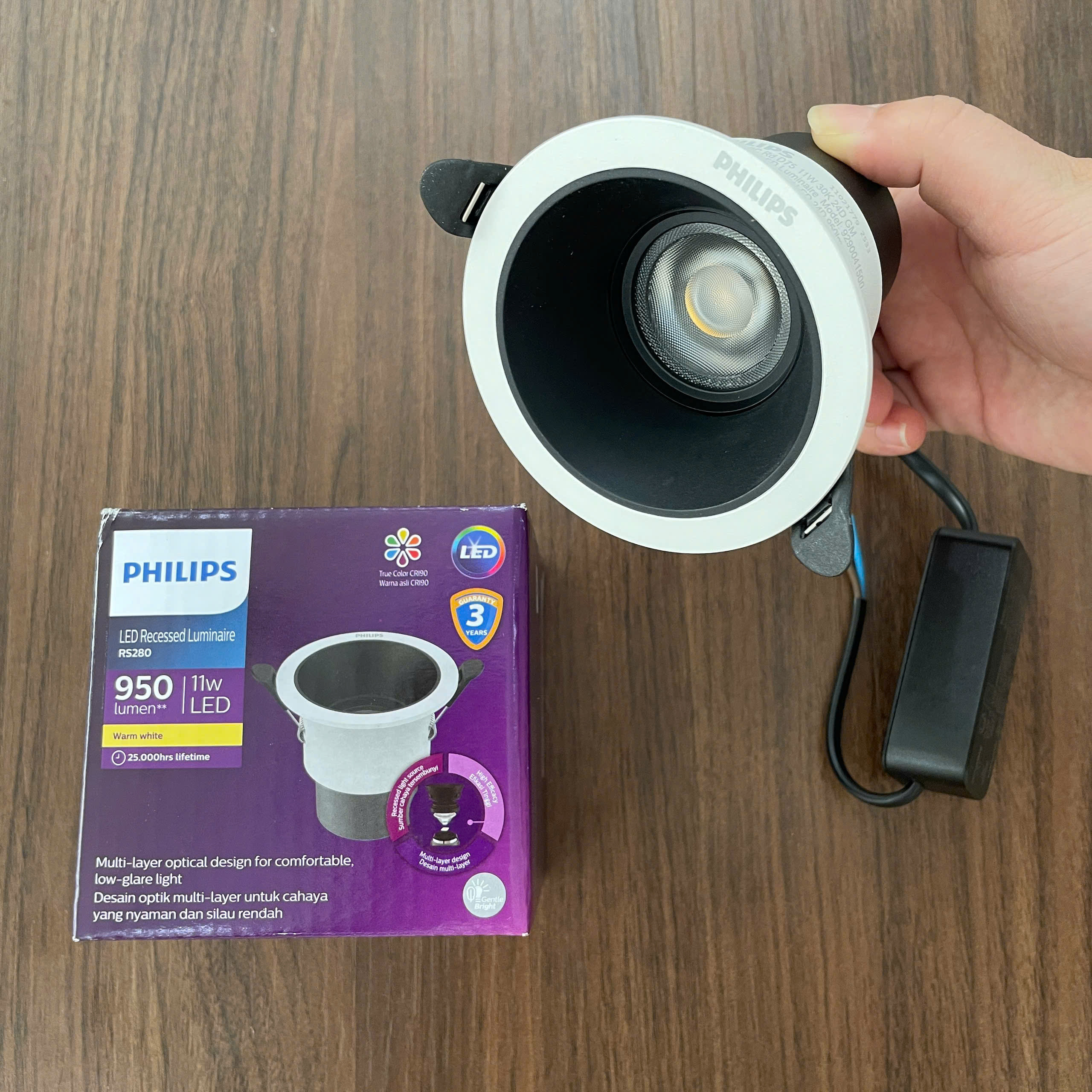 PHILIPS-673